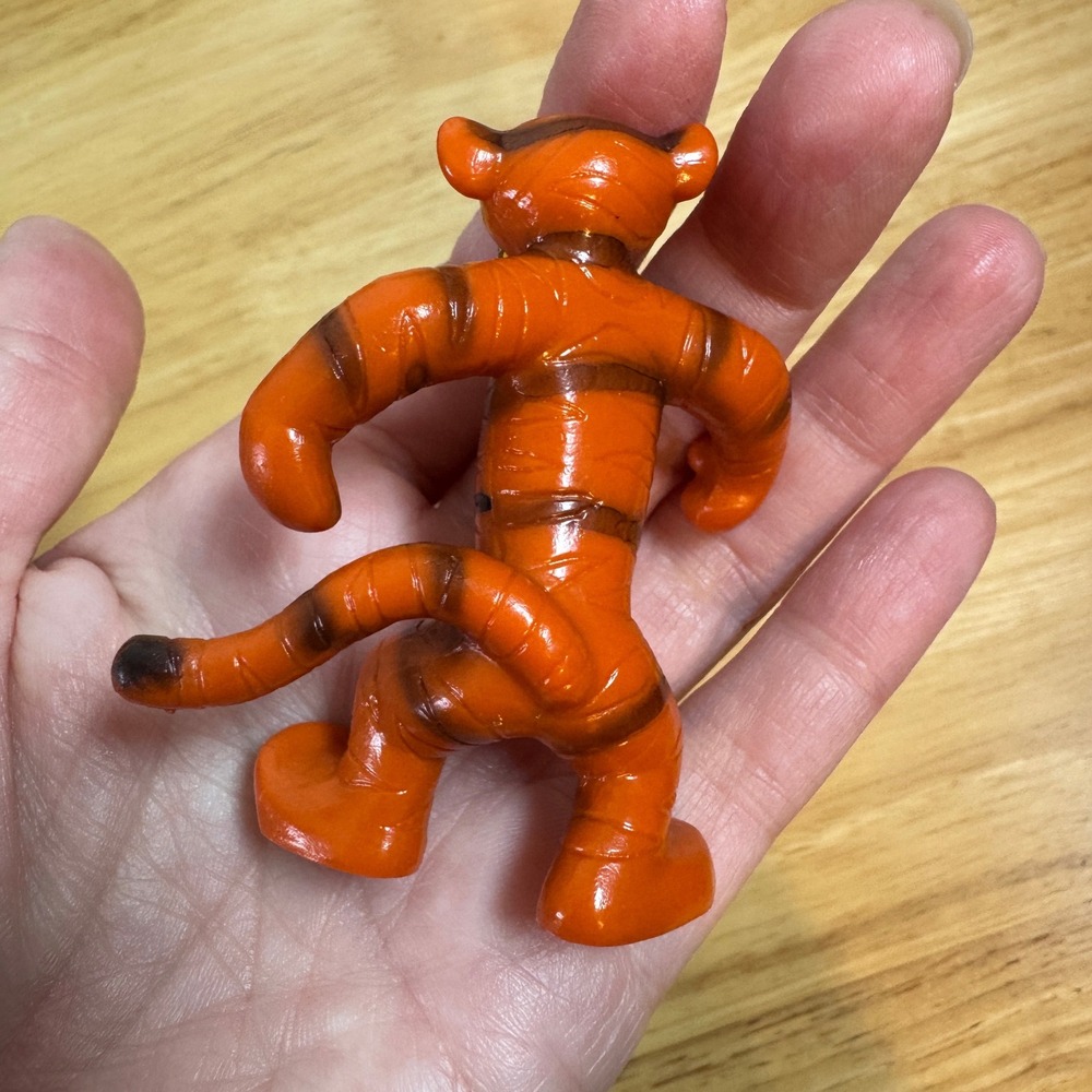 Vintage Tigger Figurine West Germany Bullyland Winnie the Pooh Orange Tiger Toy - Picture 5 of 8